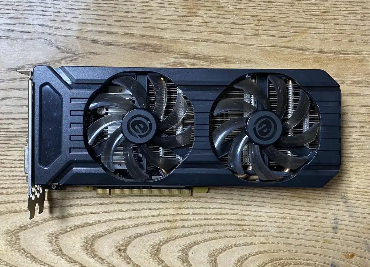 デスクトップパソコン ゲーム GTX1060 i5 7600 24GB-